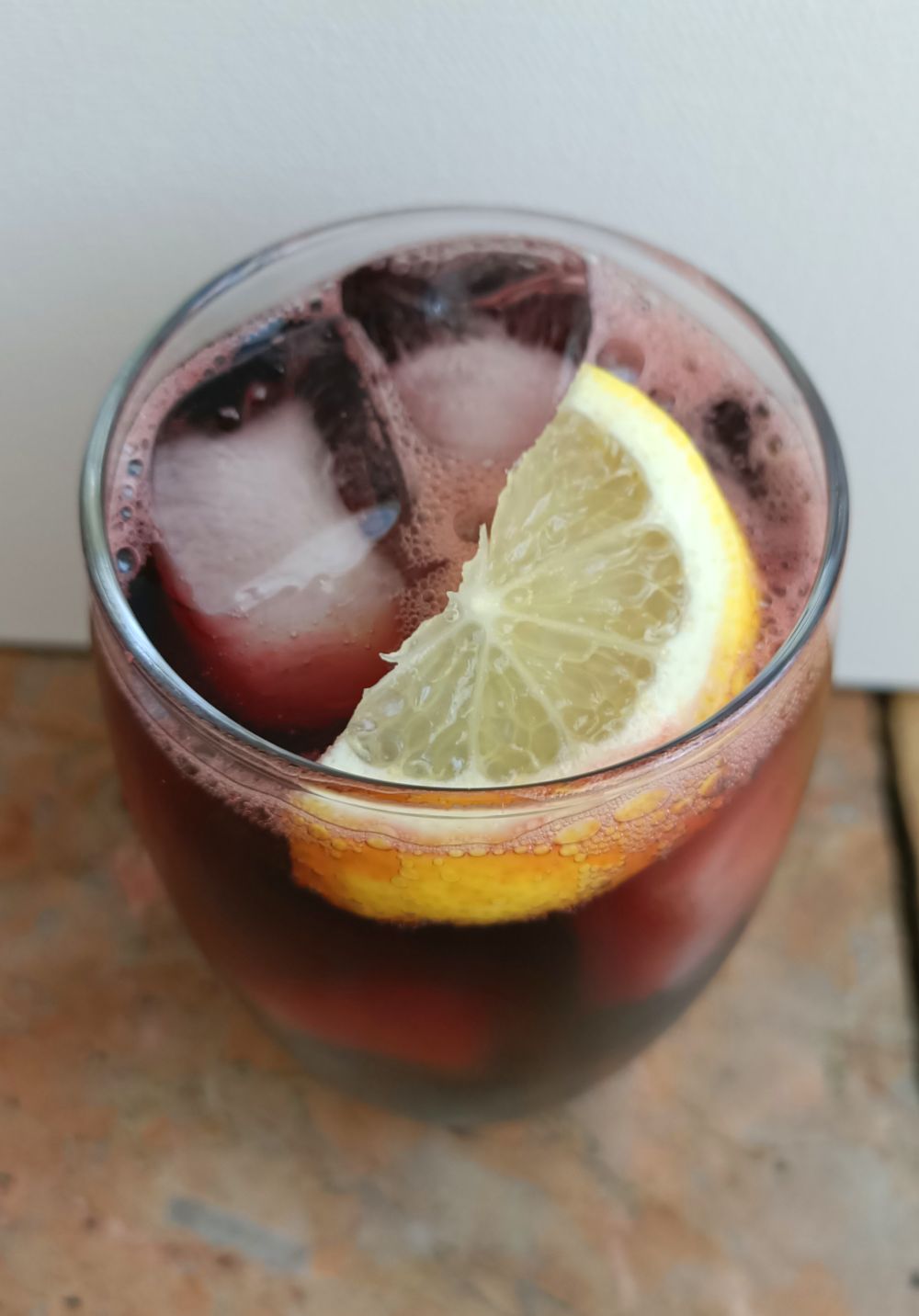 Easy Red wine and Coke recipe | Kalimotxo |Calimocho