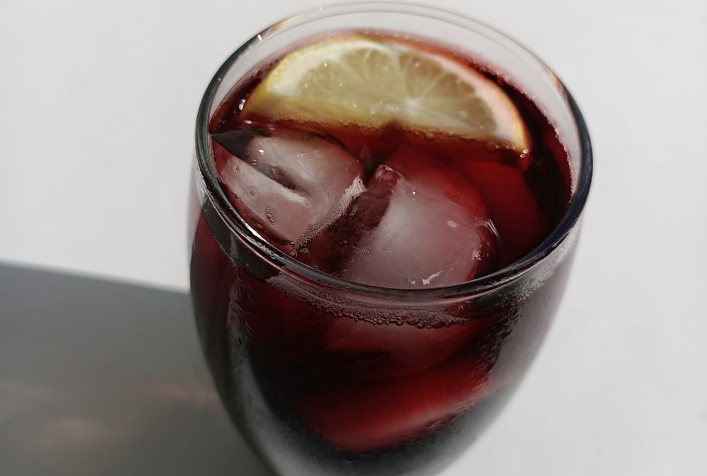 Easy Red wine and Coke recipe | Kalimotxo |Calimocho